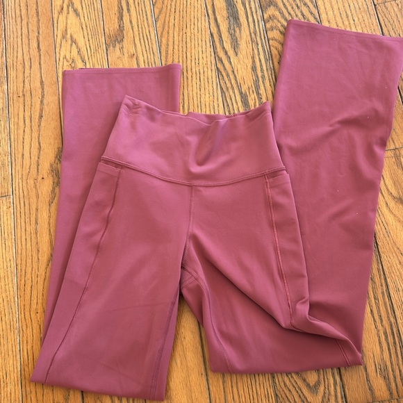 Athleta Transcend Stash Crop Straight Leg - Picture 3 of 4